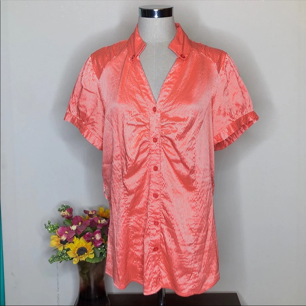 Dots Short Sleeve Button Up Top 2X